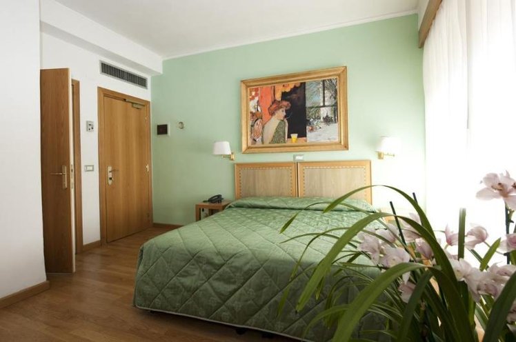TWIN STANDARD Room