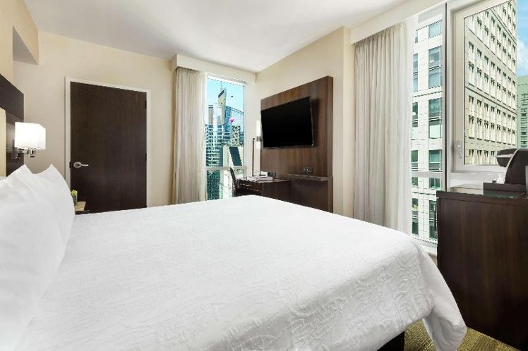DOUBLE KING SIZE BED Room