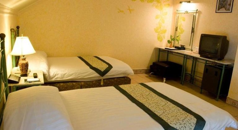 TRIPLE DELUXE Room