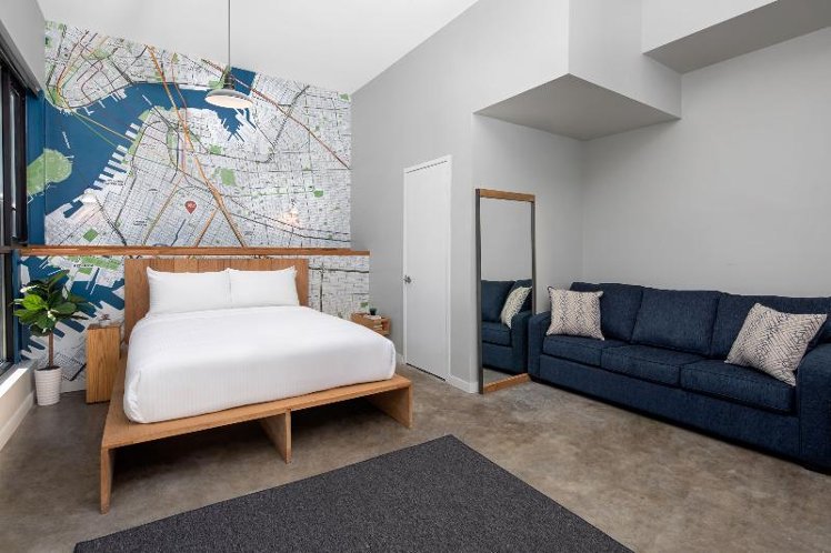 SUITE QUEEN SIZE BED Room