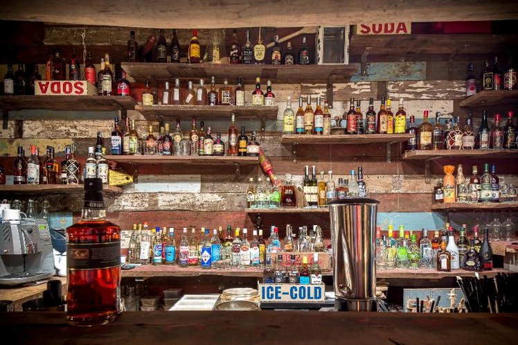 Bar