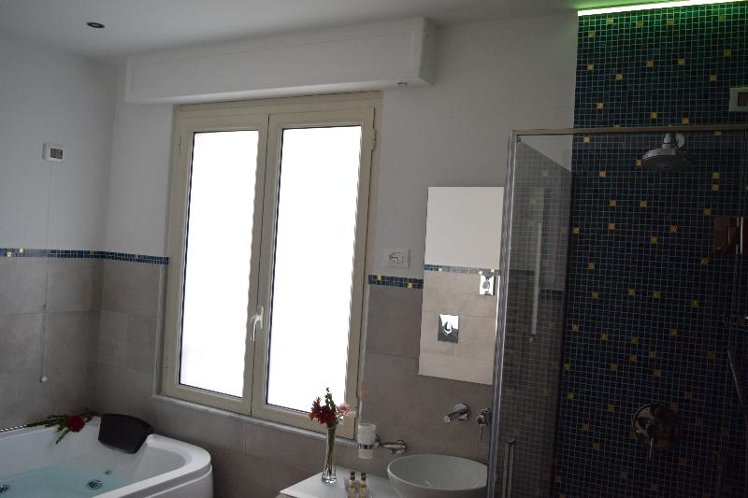 JUNIOR SUITE STANDARD Room