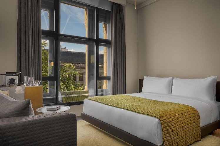 DOUBLE CANAL VIEW Room