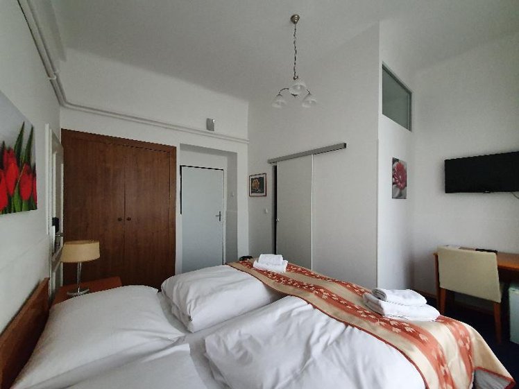 DOUBLE STANDARD Room