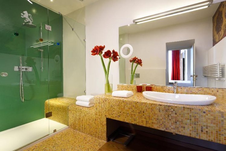 SUITE WITH VIEWS Room