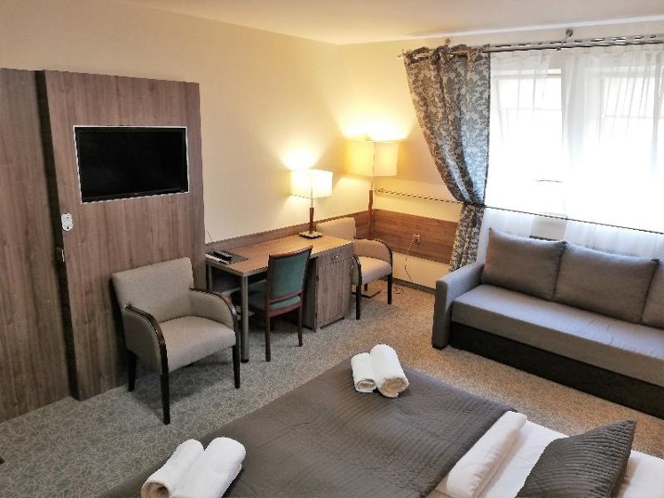 TRIPLE STANDARD Room