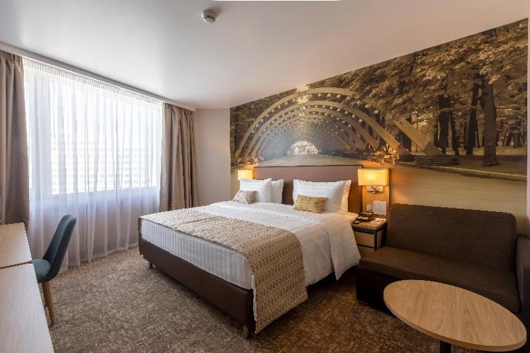 SUITE KING SIZE BED Room