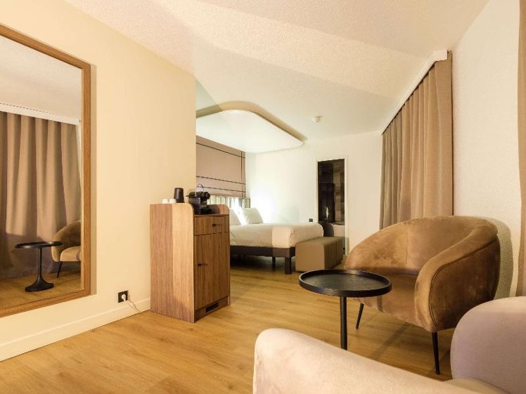 DOUBLE SUPERIOR Room