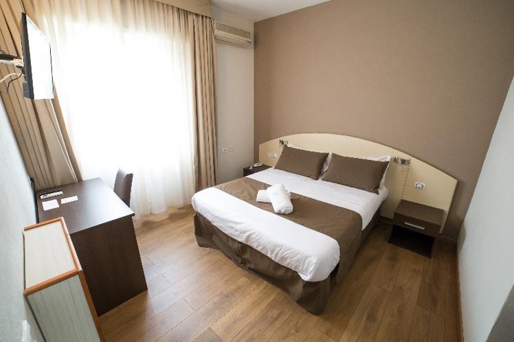 Double or Twin SUPERIOR POOL VIEW Room