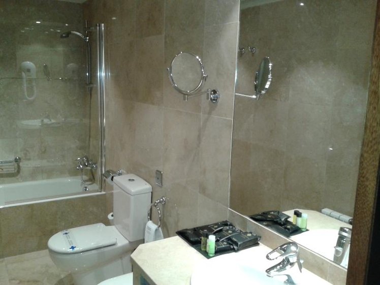 SINGLE STANDARD Room