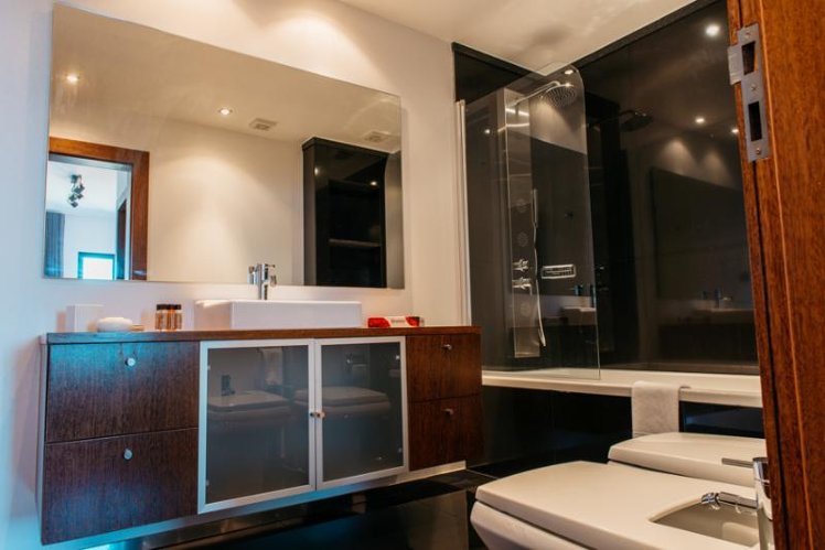 VILLA CAPACITY 6 THREE BEDROOM Room