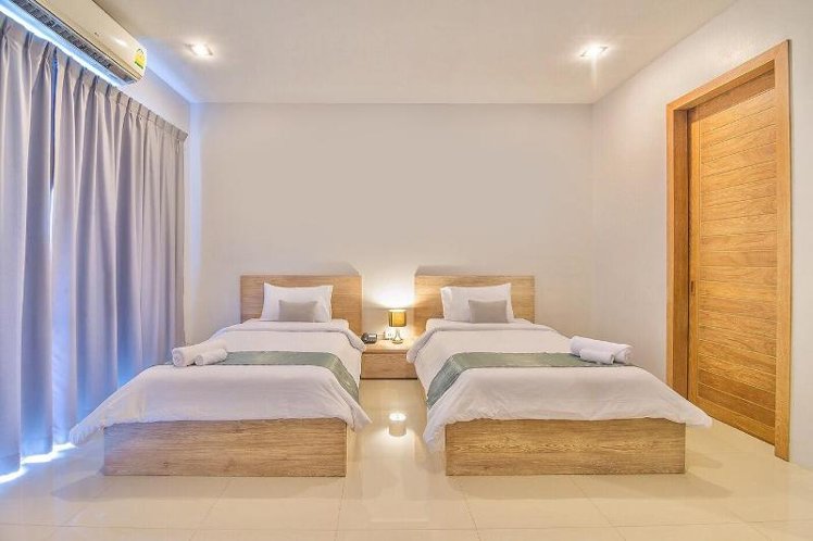 TWIN DELUXE Room