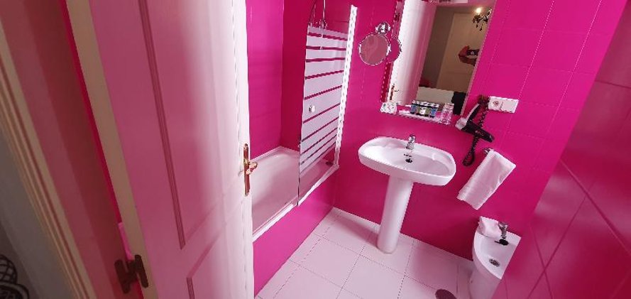 TWIN STANDARD Room