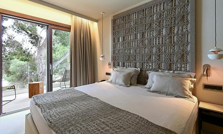 Barefoot Hotel