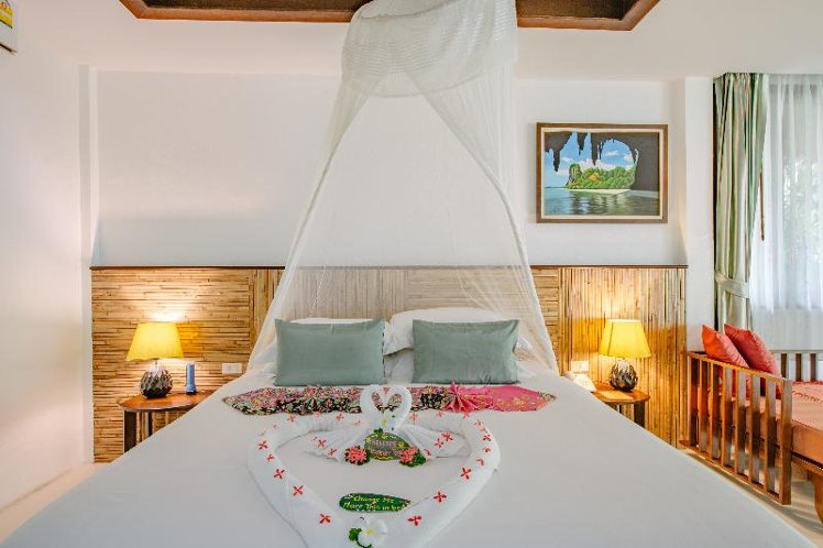 DOUBLE SUPERIOR Room