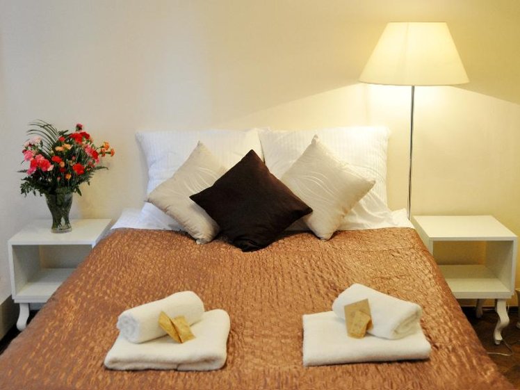 SINGLE STANDARD Room