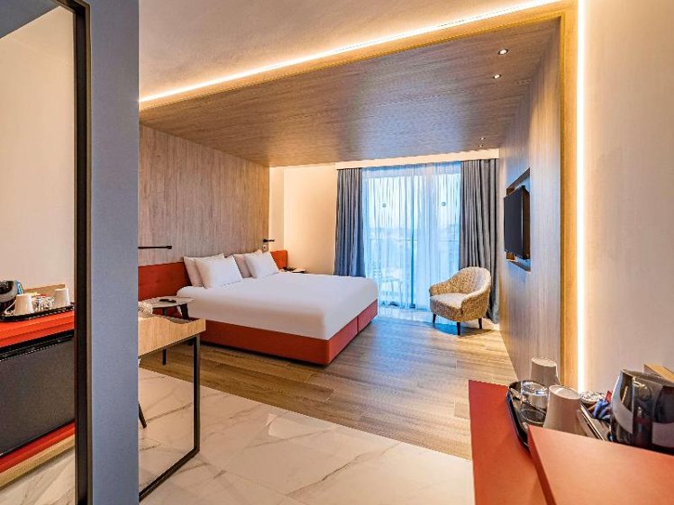 DOUBLE STANDARD Room