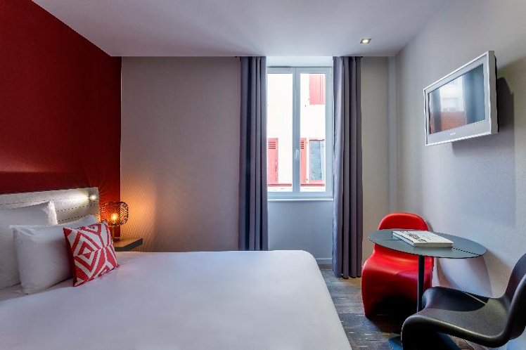 DOUBLE SUPERIOR Room
