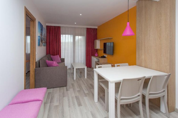 APARTMENT CAPACITY 3 Room