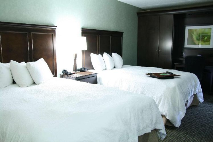 DOUBLE TWO QUEEN BEDS NON SMOKING Room