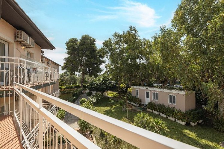 APARTMENT WITH BALCONY Room