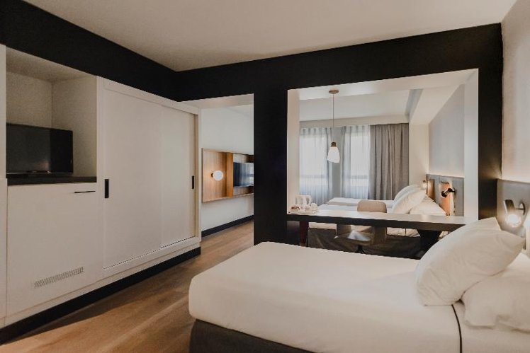 TRIPLE STANDARD Room
