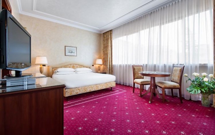 DOUBLE DELUXE Room