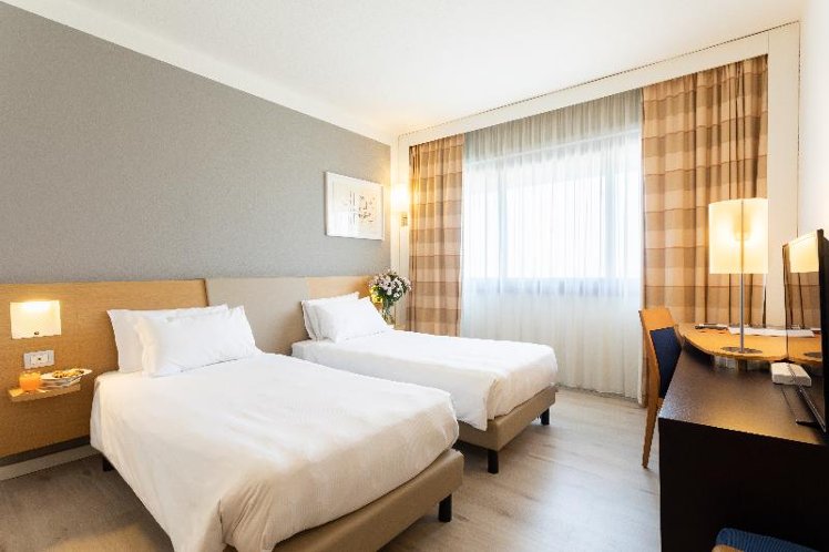 TWIN SUPERIOR Room