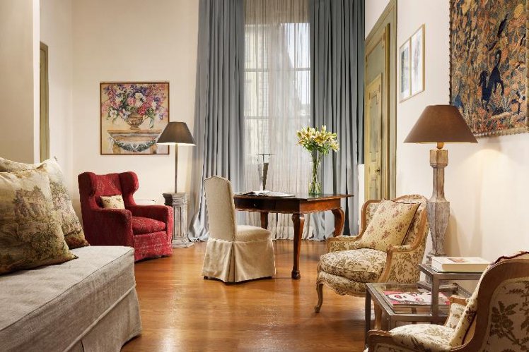 SUITE WITH VIEWS Room