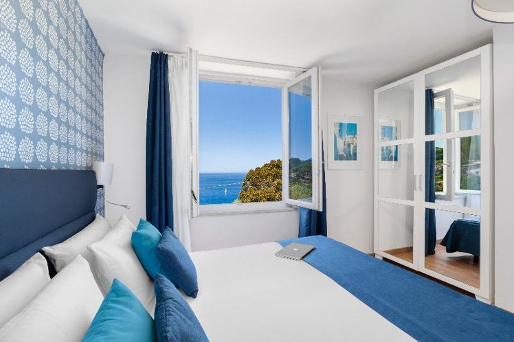 DOUBLE SEA VIEW Room