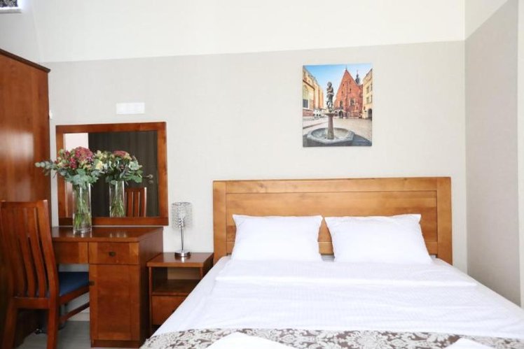 TRIPLE CLASSIC Room