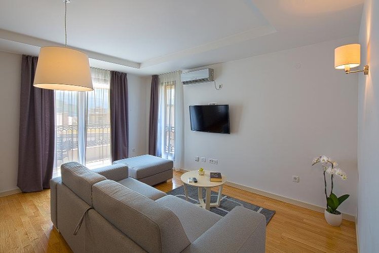 Spaska Apartments