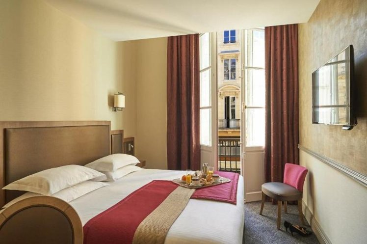 DOUBLE CLUB Room