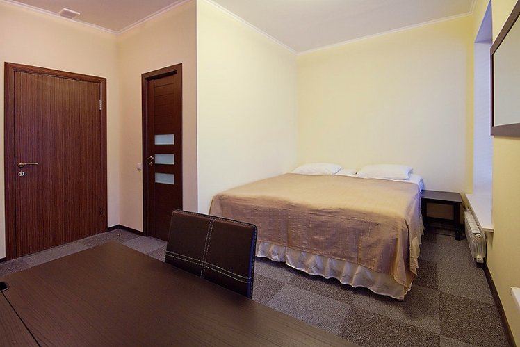 TWIN ECONOMY Room