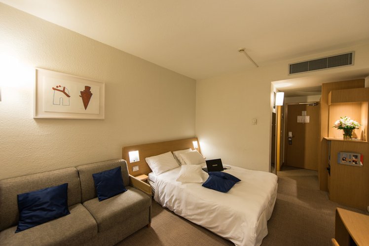 DOUBLE STANDARD Room