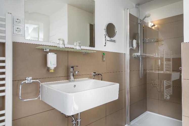 DOUBLE STANDARD Room