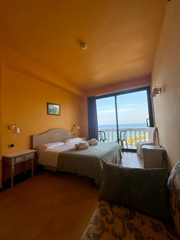 SUITE SEA VIEW WITH BALCONY Room