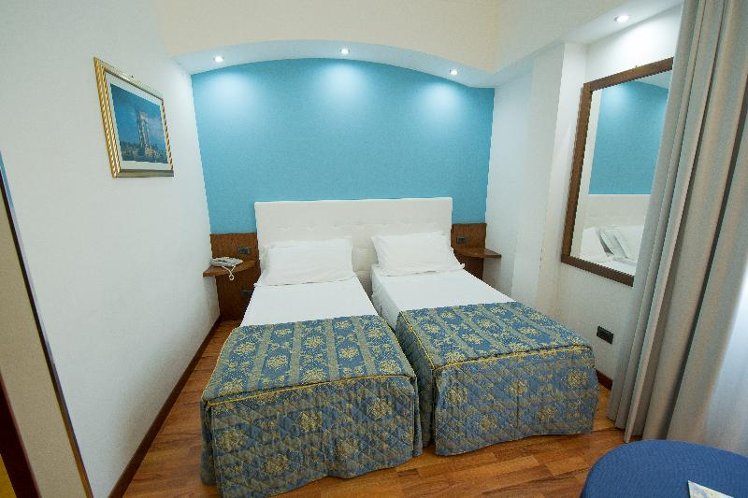 DOUBLE ECONOMY Room