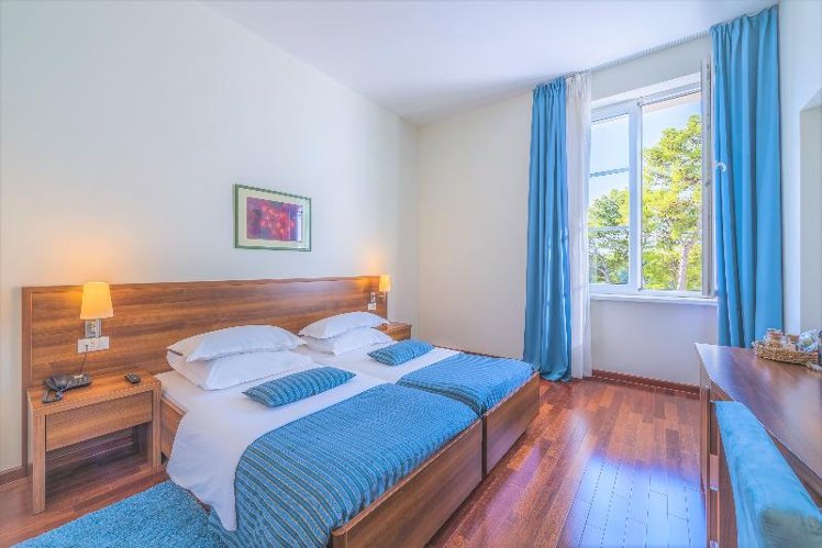 DOUBLE PREMIUM SEA VIEW Room