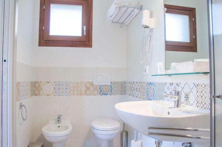 DOUBLE STANDARD Room