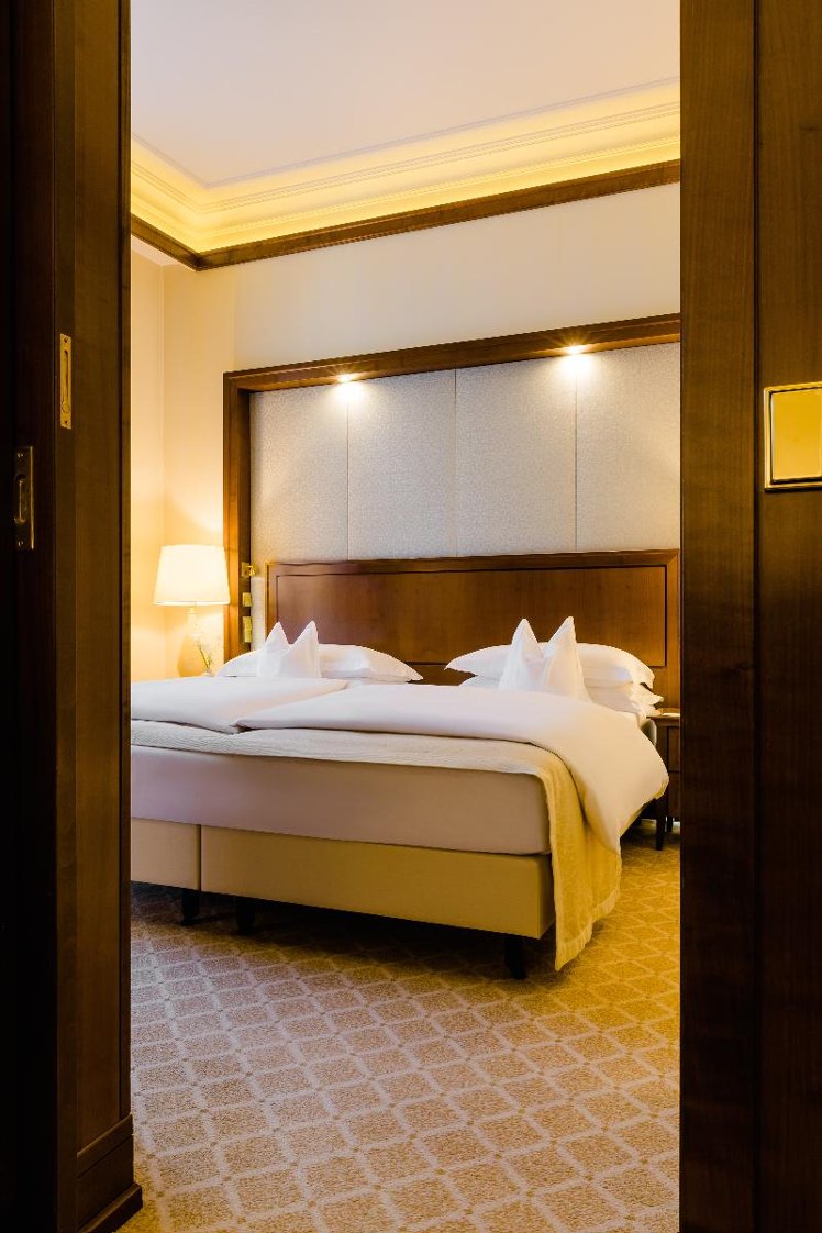 JUNIOR SUITE STANDARD Room