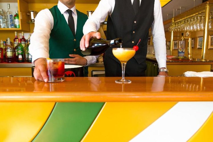 Bar