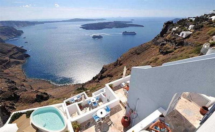 Irini Villas Resort