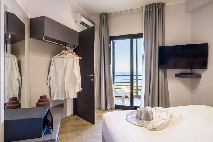 QUADRUPLE TWO QUEEN BEDS Room