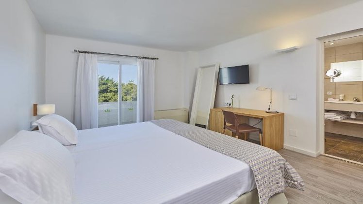 DOUBLE STANDARD Room