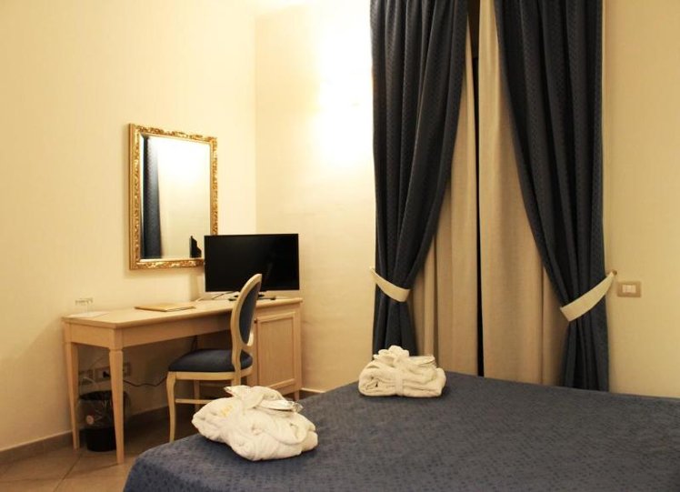 TWIN ECONOMY Room