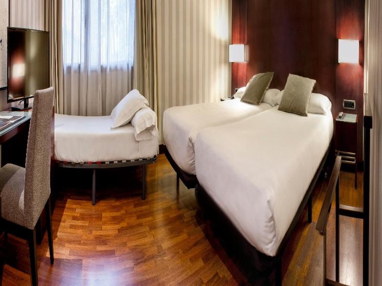 DOUBLE CAPACITY 3 Room