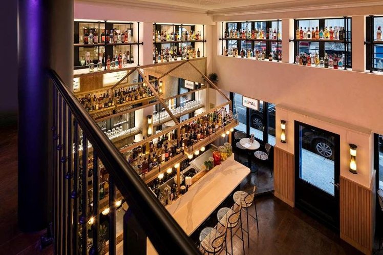 Bar