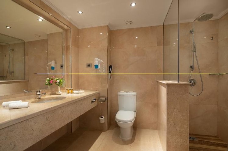DOUBLE STANDARD Room