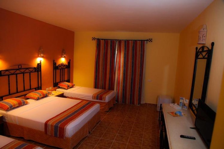 DOUBLE STANDARD Room
